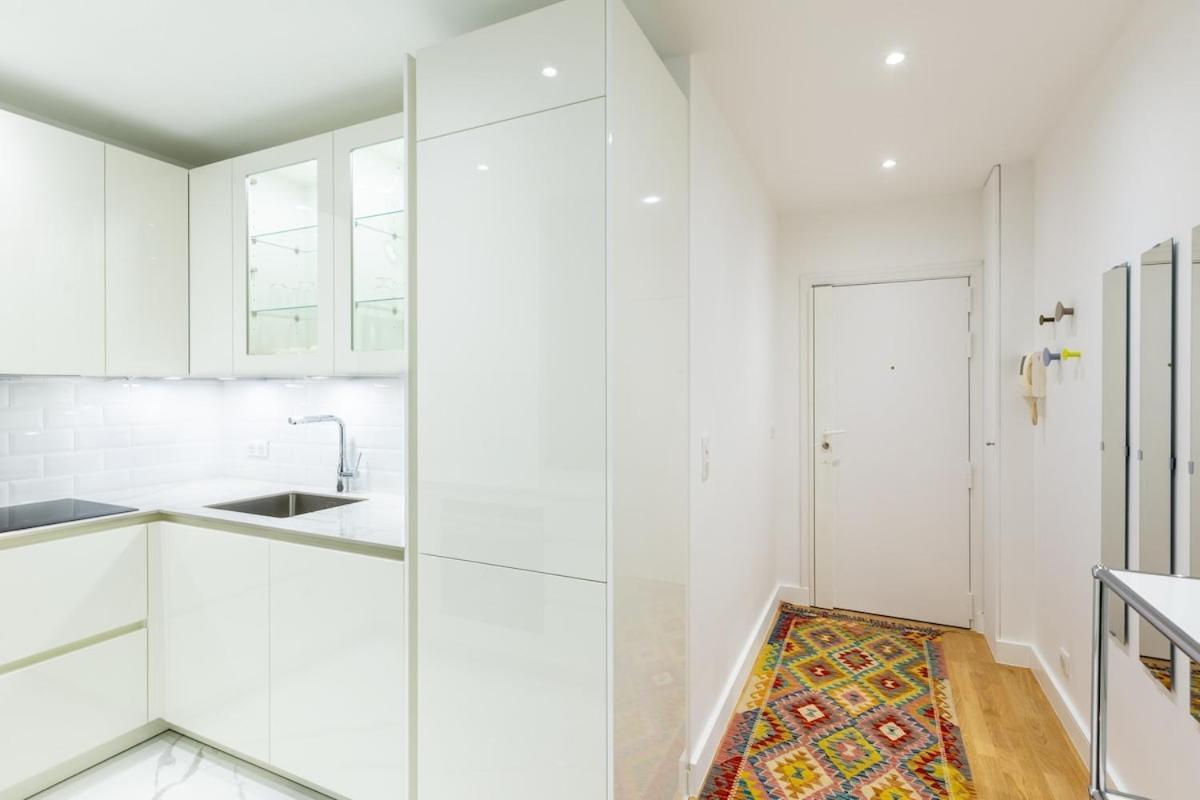 Passy Trocadero Chic Apartment Paris